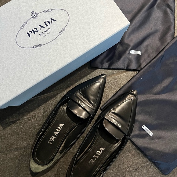 PRADA LEATHER FLATS size 36 - Picture 6 of 9